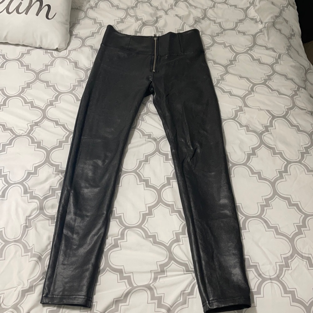 Freddy jeans black size 4